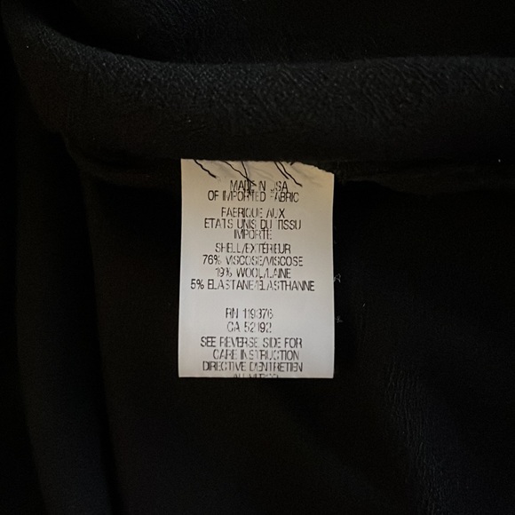 ❌ SOLD ❌ Helmut Lang Black Blouse - Picture 4 of 8